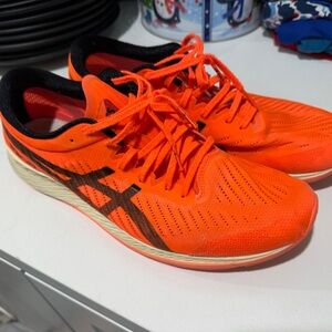 ASICS meta racer Tokyo Bright Orange Athletic Shoes.  Men’s 11